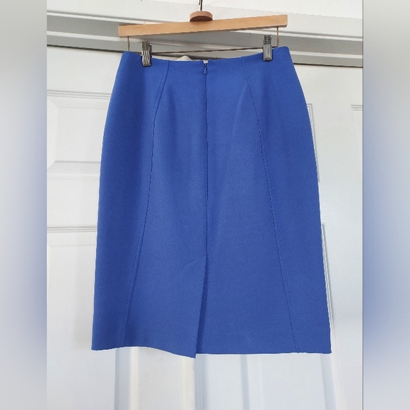 EUC Halogen Pencil skirt in gorgeous cornflower blue, 2 - Picture 2 of 8